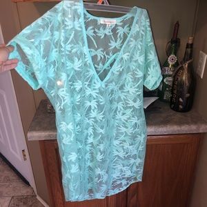 Francesca's Collections Swim - Bathing Suit Cover Up Francesca's Collections Swim - Bathing Suit Cover Up